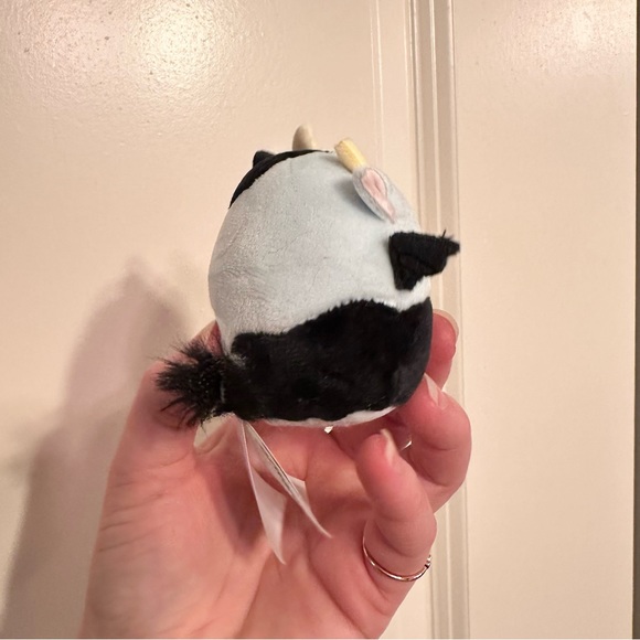 Squishmallows Cillian the Cow with Bat Wings Micromallow 2.5” - Picture 6 of 6